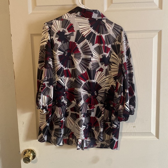 Silky blouse - Picture 2 of 5